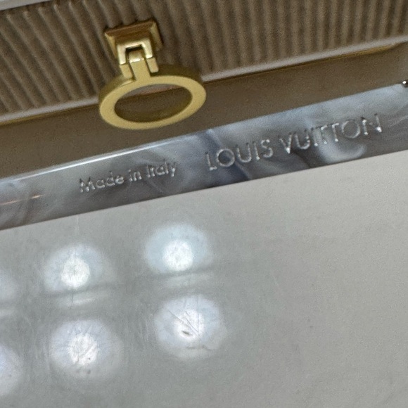 Louis Vuitton sunglasses - Picture 4 of 6